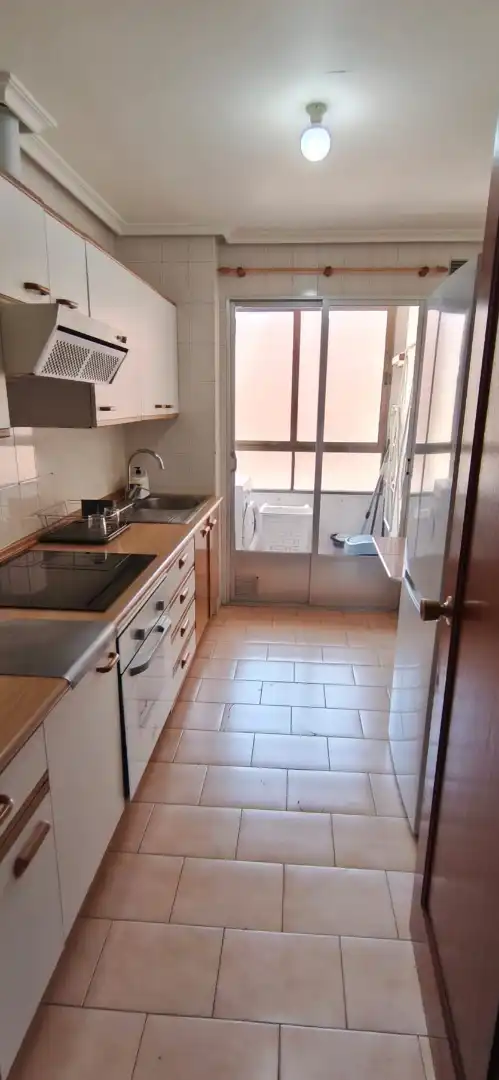 Cuina de Pis en venda en Puertollano amb Aire condicionat, Calefacció i Terrassa