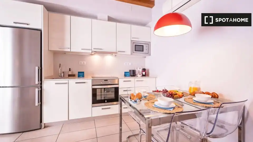 Flat with terrace to rent in Eixample, imagen 3