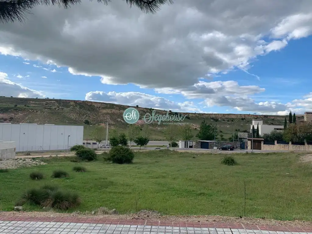 Terreny residencial en venda a La Lastrilla, imagen 3