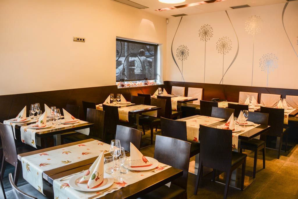 Premises for sale in Montornès del Vallès  with Air Conditioner and Furnished