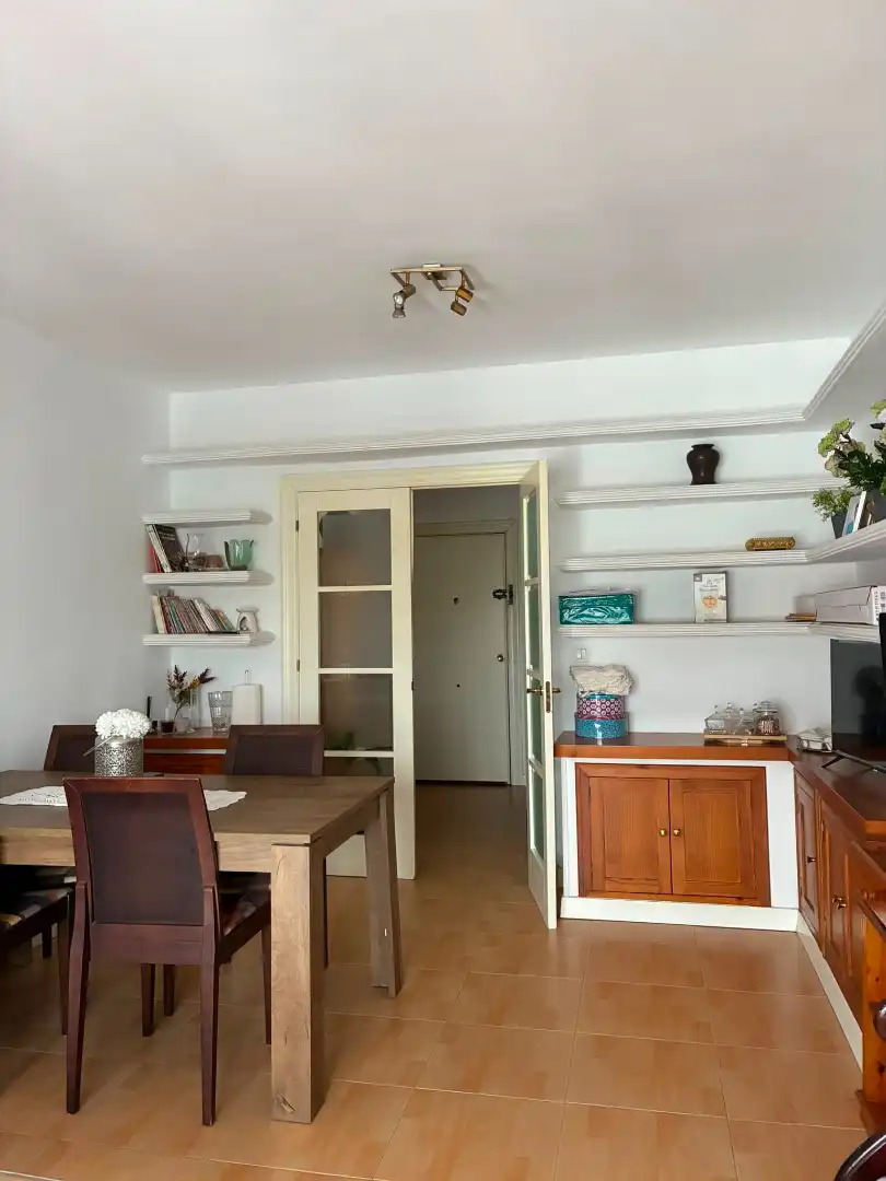 Comedor de Piso en venta en Algeciras con Aire acondicionado, Amueblado y Horno