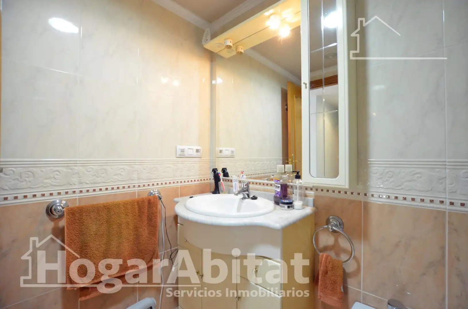 Baño de Piso en venta en Tavernes de la Valldigna con Aire acondicionado, Calefacción y Trastero