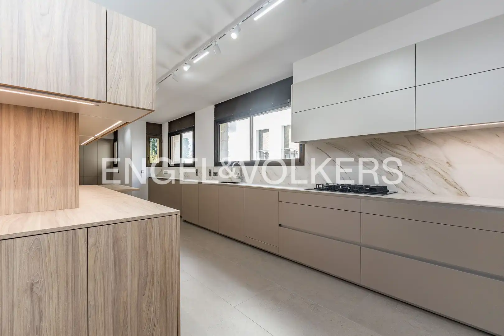 Cocina de Casa o chalet de alquiler en Sant Cugat del Vallès con Calefacción, Jardín privado y Parquet