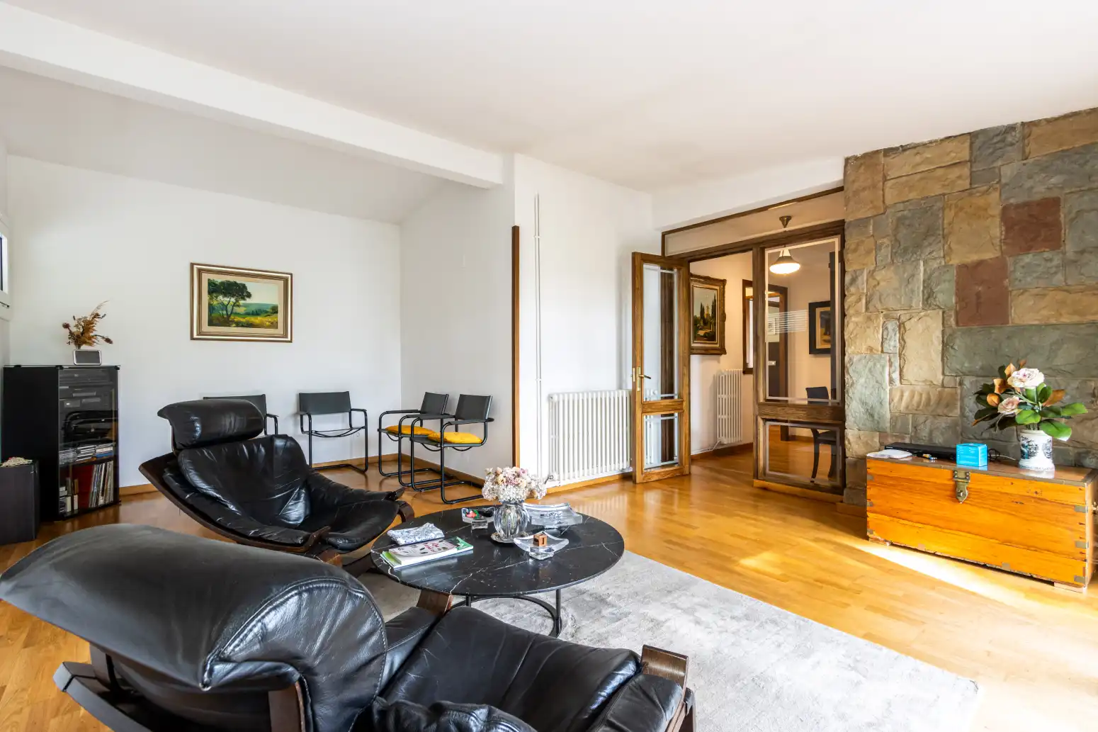 Sala de estar de Casa o chalet en venta en Matadepera con Calefacción, Jardín privado y Parquet