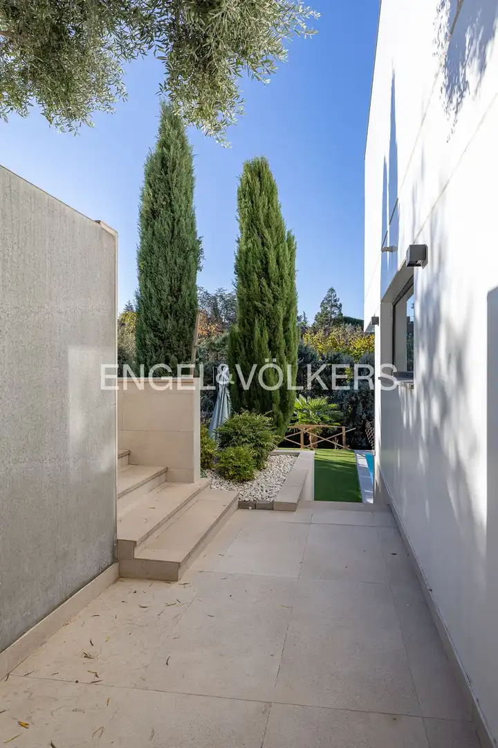 Terrace of Study for rent in Club de Golf