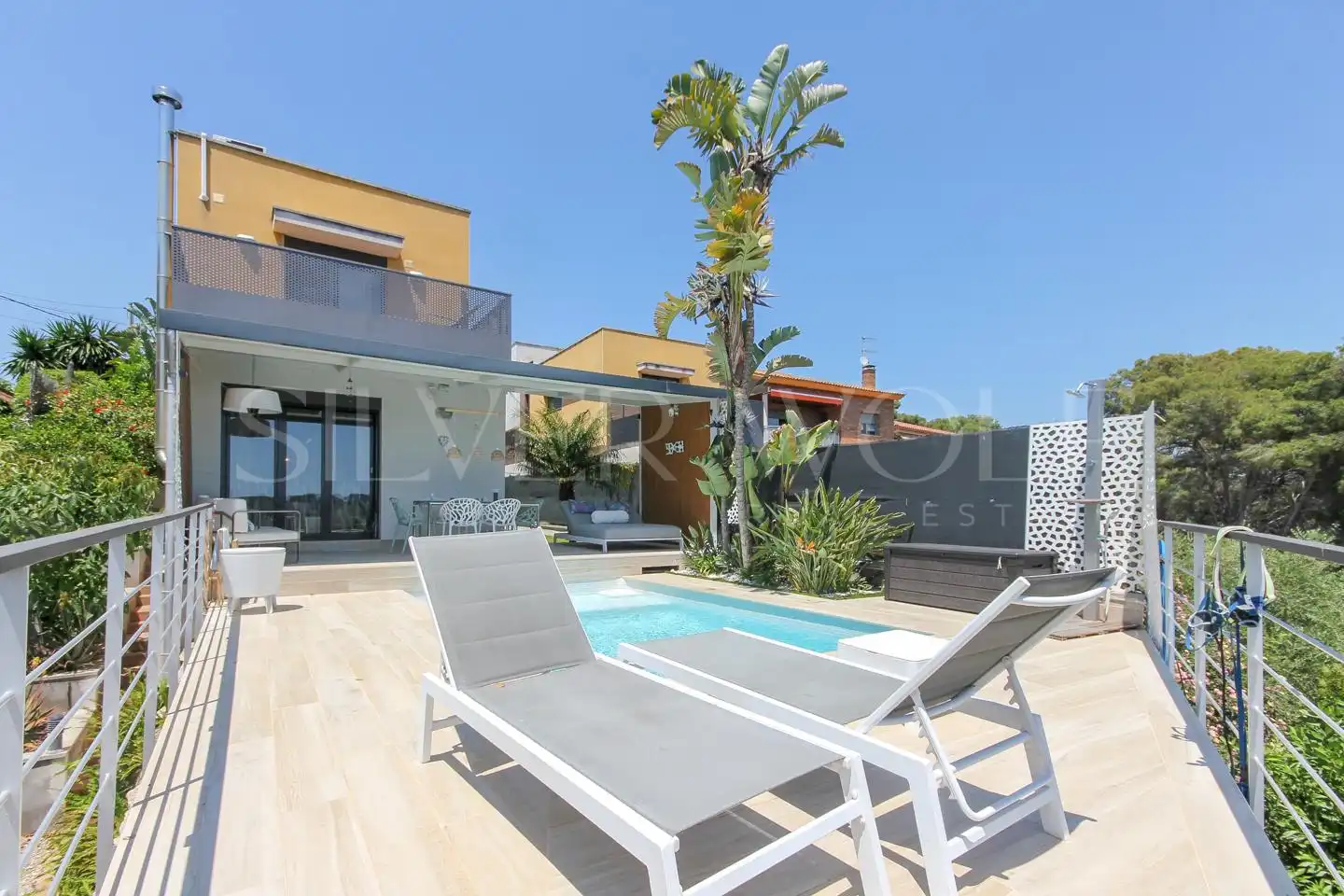 Terrassa de Casa o xalet en venda en Cubelles amb Aire condicionat, Calefacció i Jardí privat