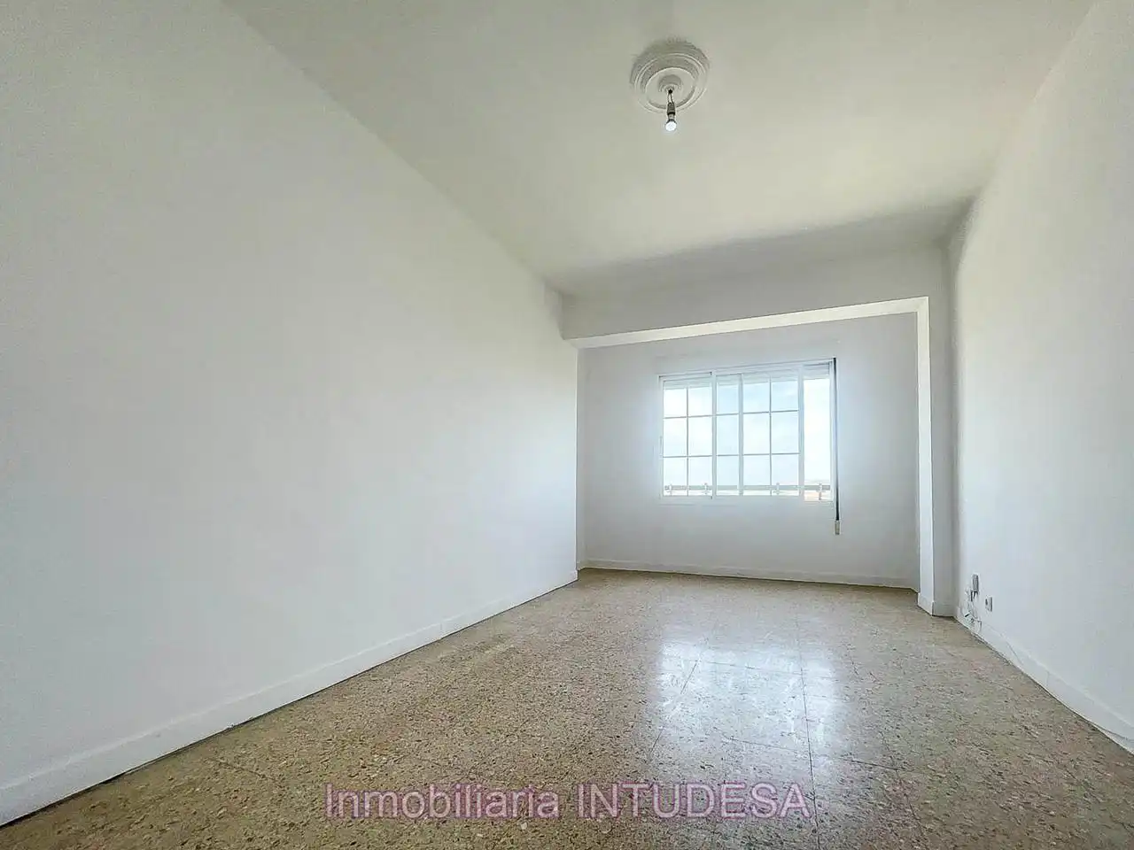 Habitación de Piso en venta en Tudela con Calefacción y Balcón