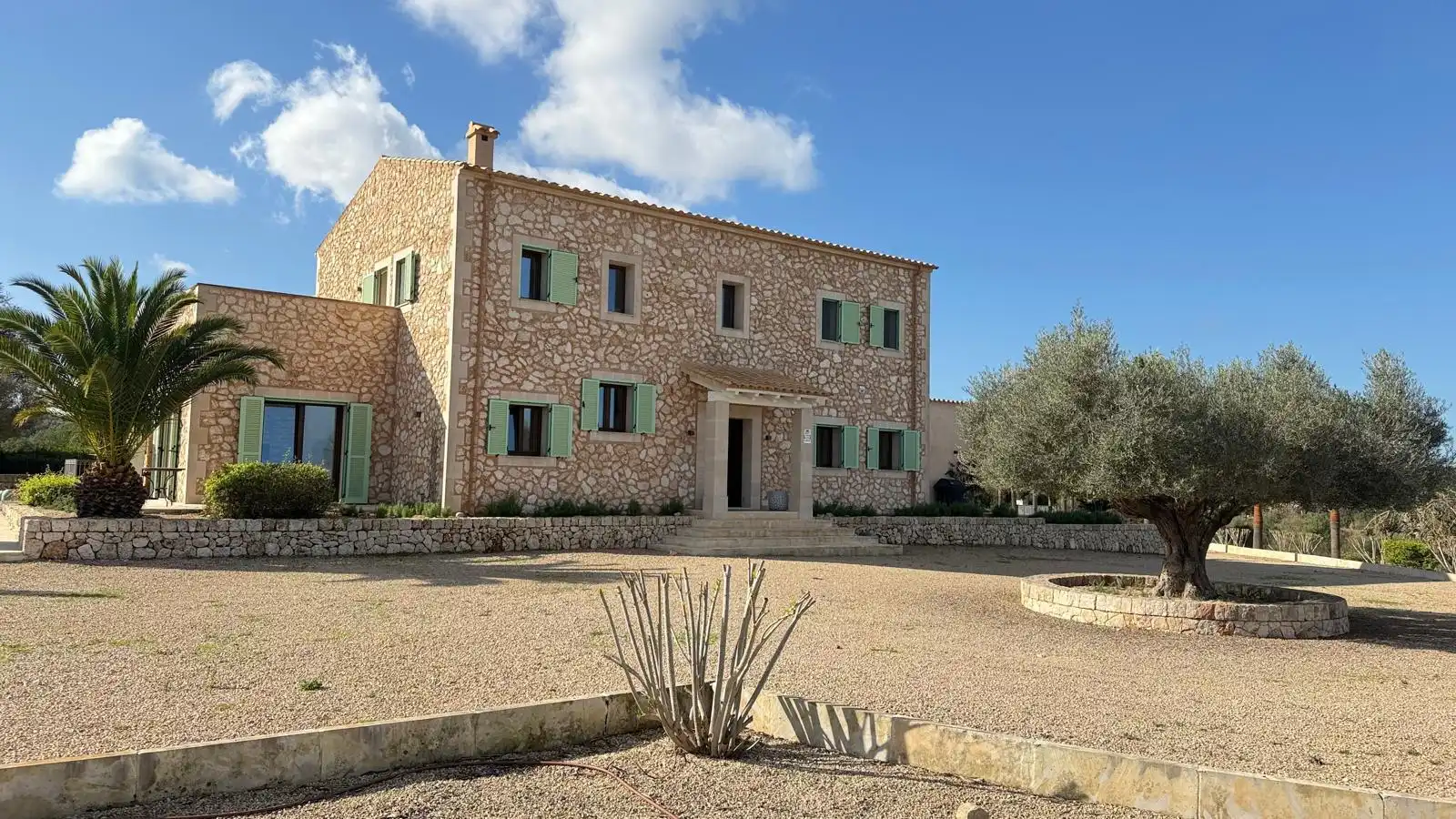 Country homes for sale in Cala Murada