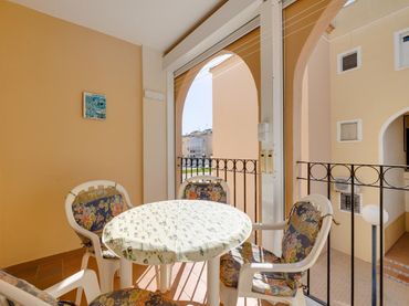 Bungalow con piscina in vendita a Calle  Ramón Rubial Cavias