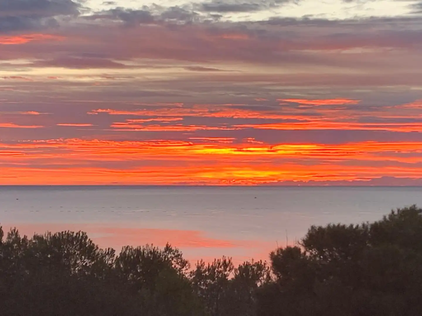 Vista exterior de Piso en venta en Torremolinos con Aire acondicionado, Terraza y Trastero