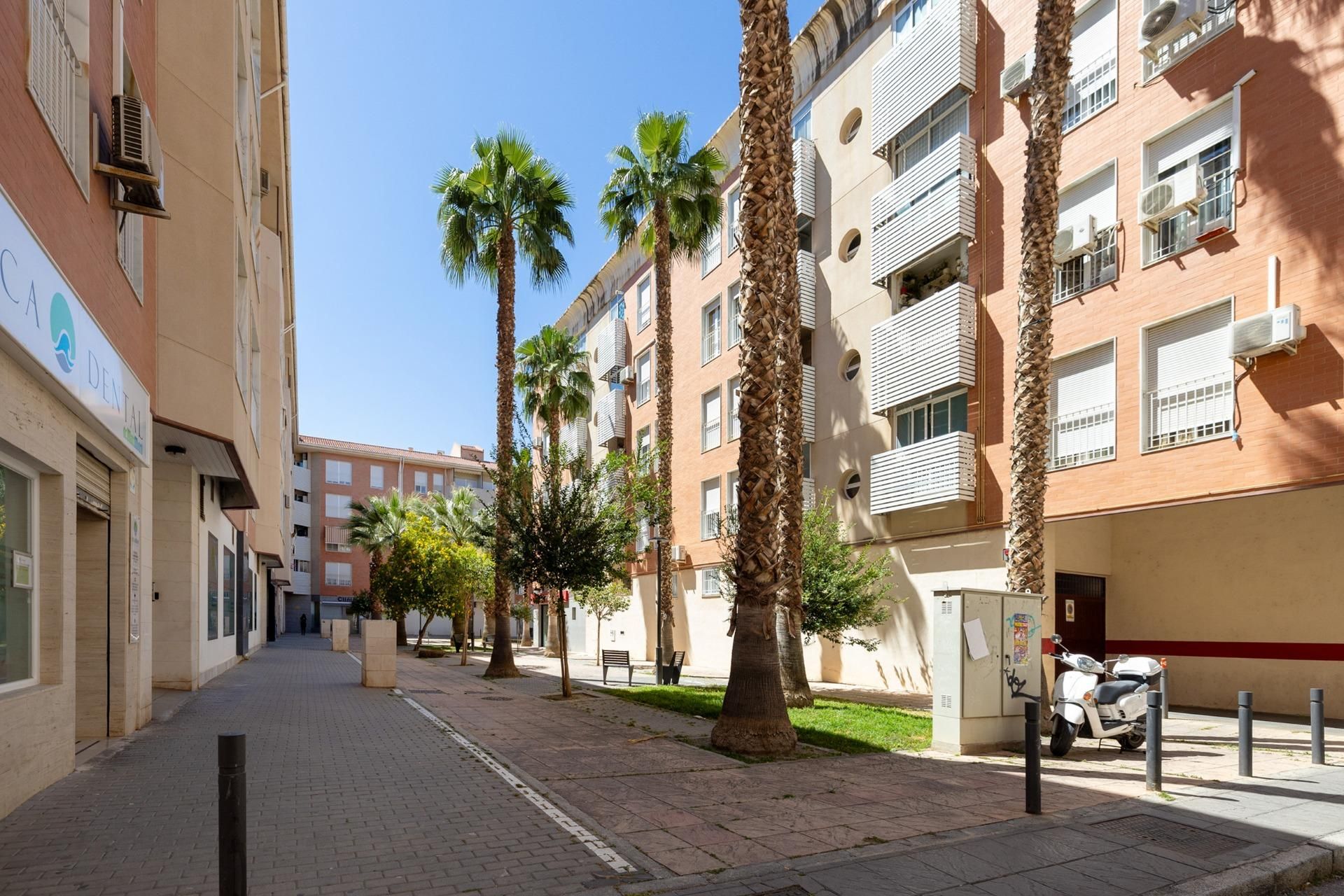 Flat for sale in Avenida RODRIGUEZ ACOSTA, Motril  ciudad, Motril