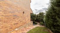Jardí de Casa o xalet en venda en Arroyomolinos (Madrid) amb Aire condicionat, Calefacció i Jardí privat