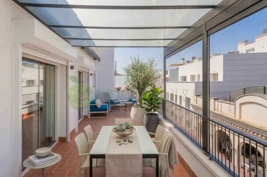Attique avec ascenseur à vendre à Carrer MARQUES DE MONT-ROIG