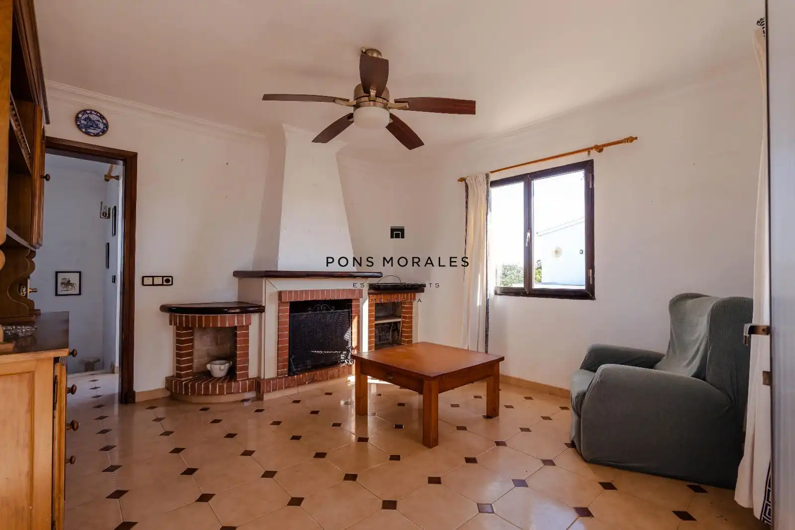 Sala d'estar de Casa o xalet en venda en Ciutadella de Menorca amb Calefacció, Terrassa i Balcó