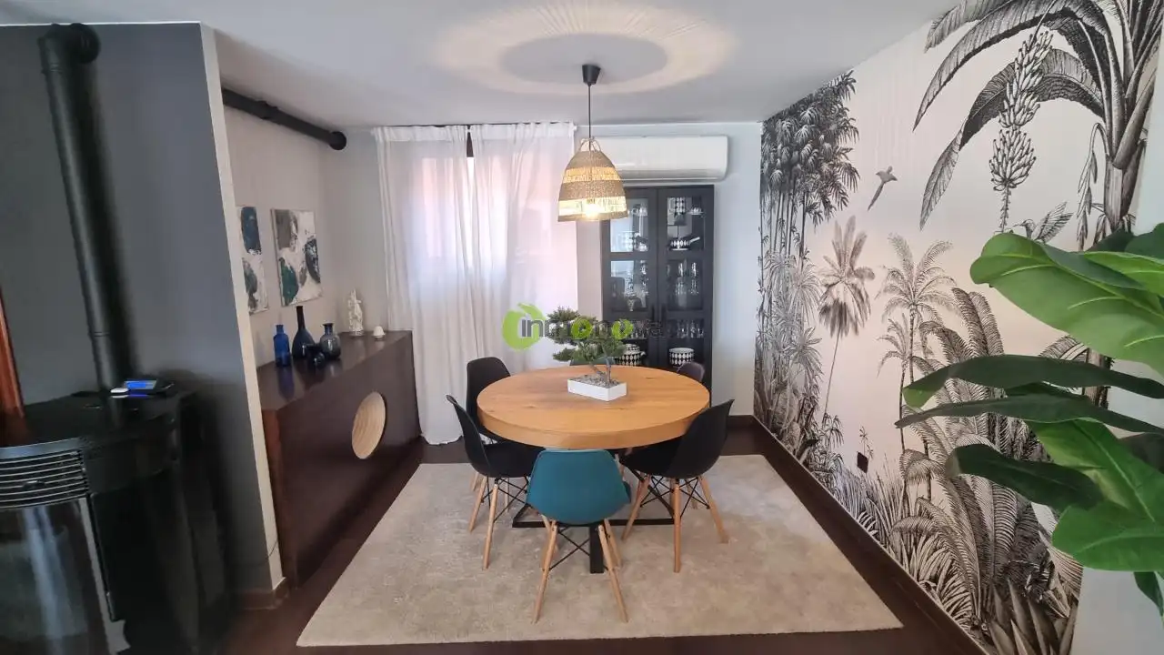 Comedor de Casa o chalet en venta en Nigrán con Calefacción, Jardín privado y Trastero