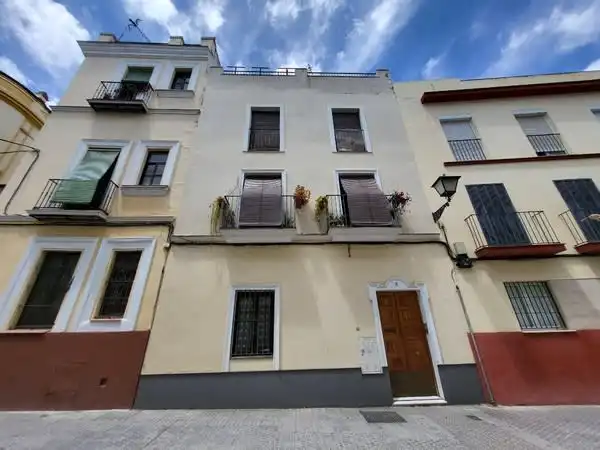 Piso en venta en C/ Alberto Lista, Feria
