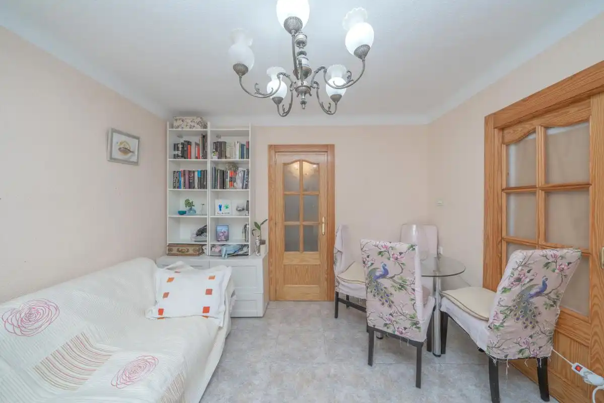 Sala d'estar de Pis en venda en Alicante / Alacant amb Calefacció, Terrassa i Moblat