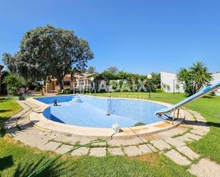 Swimming pool of Country house for sale in Úbeda  with Air Conditioner, Terrace and Swimming Pool