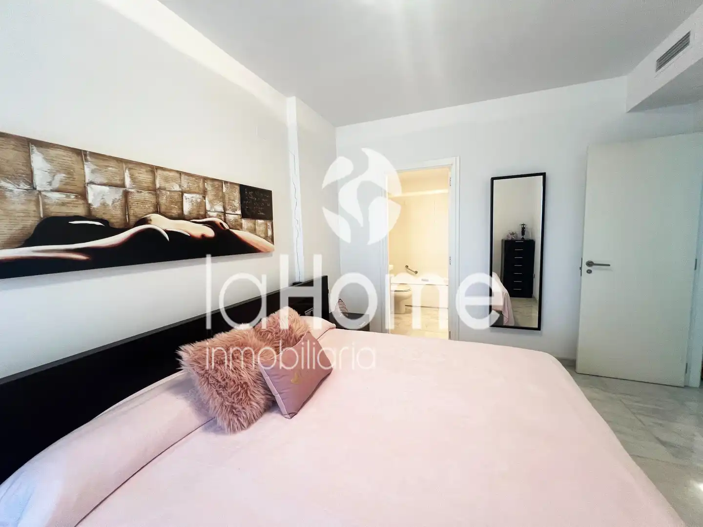 Habitación de Piso en venta en Valencia con Aire acondicionado, Terraza y Balcón