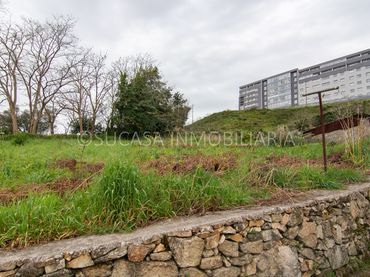 Terreny residencial en venda a Rúa Muíño do Vento 107