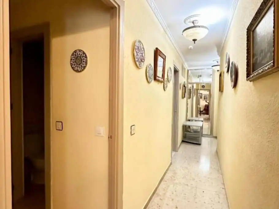 Piso en venta en Torremolinos con Aire acondicionado, Terraza y Piscina comunitaria