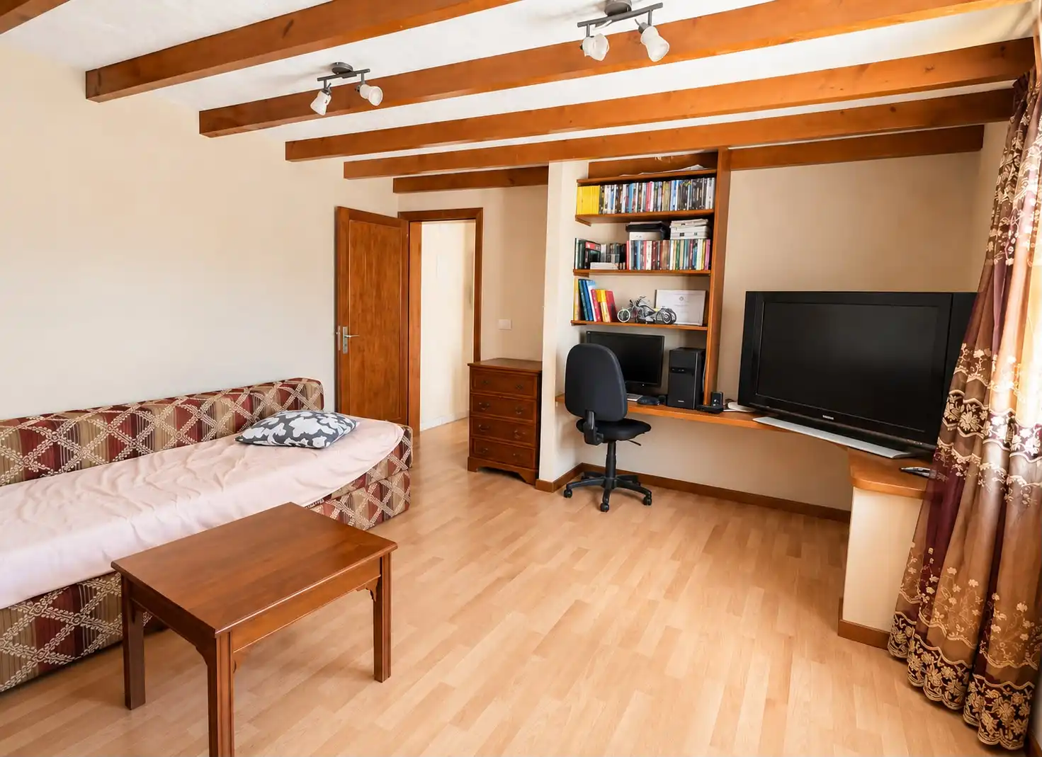 Living room of Flat for sale in Tías  with Terrace, Oven and Washing machine