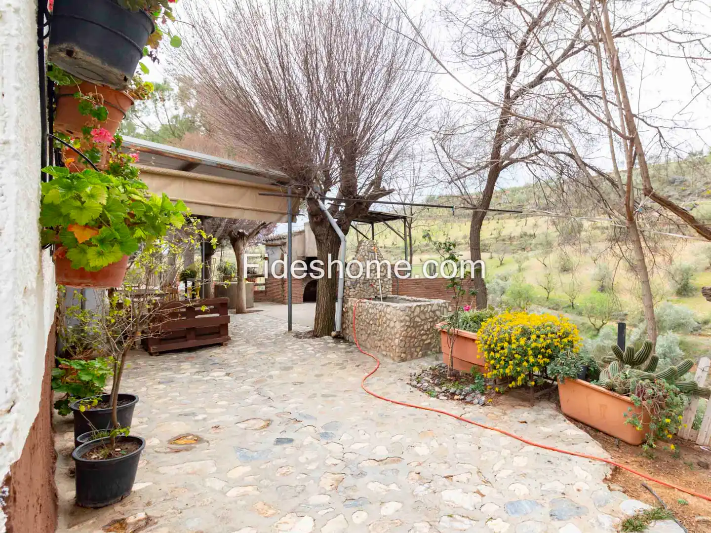 Jardí de Finca rústica en venda en Villamena amb Jardí privat, Piscina i Moblat