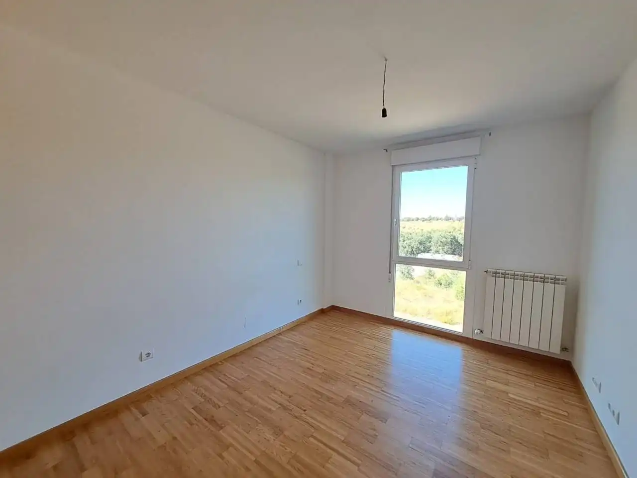 Bedroom of Houses for sale in Valdorros  with Heating, Private garden and Parquet flooring