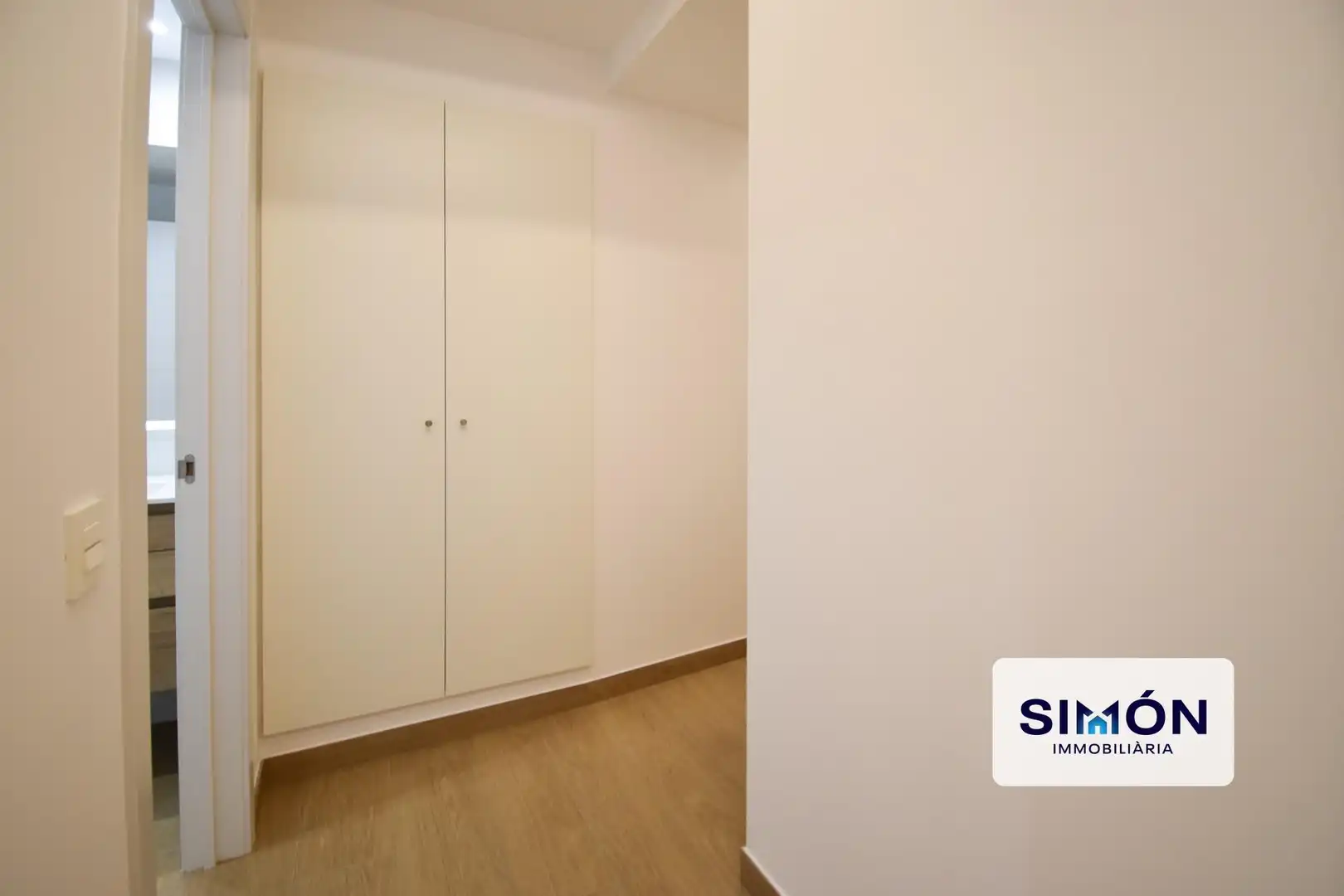 Schlafzimmer von Wohnung zum Verkauf in Berga mit Heizung