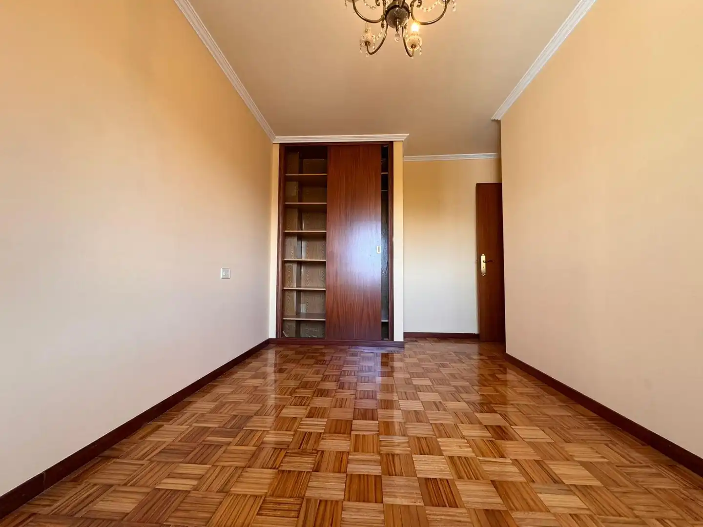 Bedroom of Flat for sale in Pontevedra Capital   with Heating