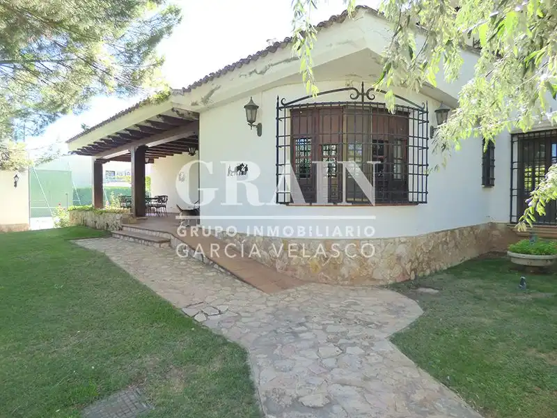 Garden of Houses for sale in Albacete  with Air Conditioner, Heating and Private garden