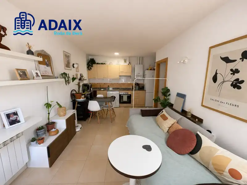 Sala d'estar de Planta baixa en venda en Roda de Berà amb Calefacció, Terrassa i Forn