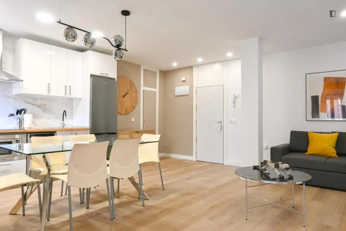 Esszimmer von Wohnungen zur Miete in Madrid mit Klimaanlage, Heizung und Möbliert
