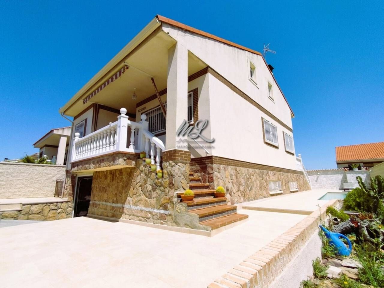 Exterior view of House or chalet for sale in Las Ventas de Retamosa  with Heating, Private garden and Terrace