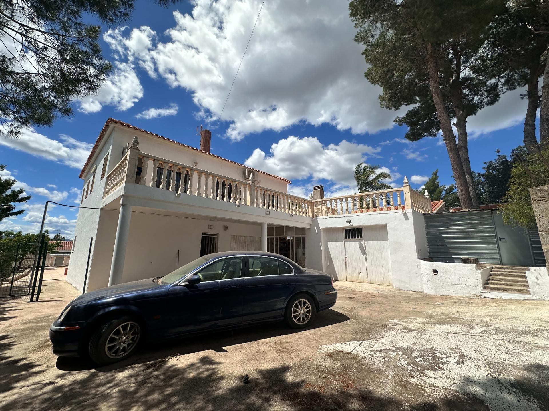 Vista exterior de Casa o xalet en venda en Alfarp amb Calefacció, Jardí privat i Terrassa