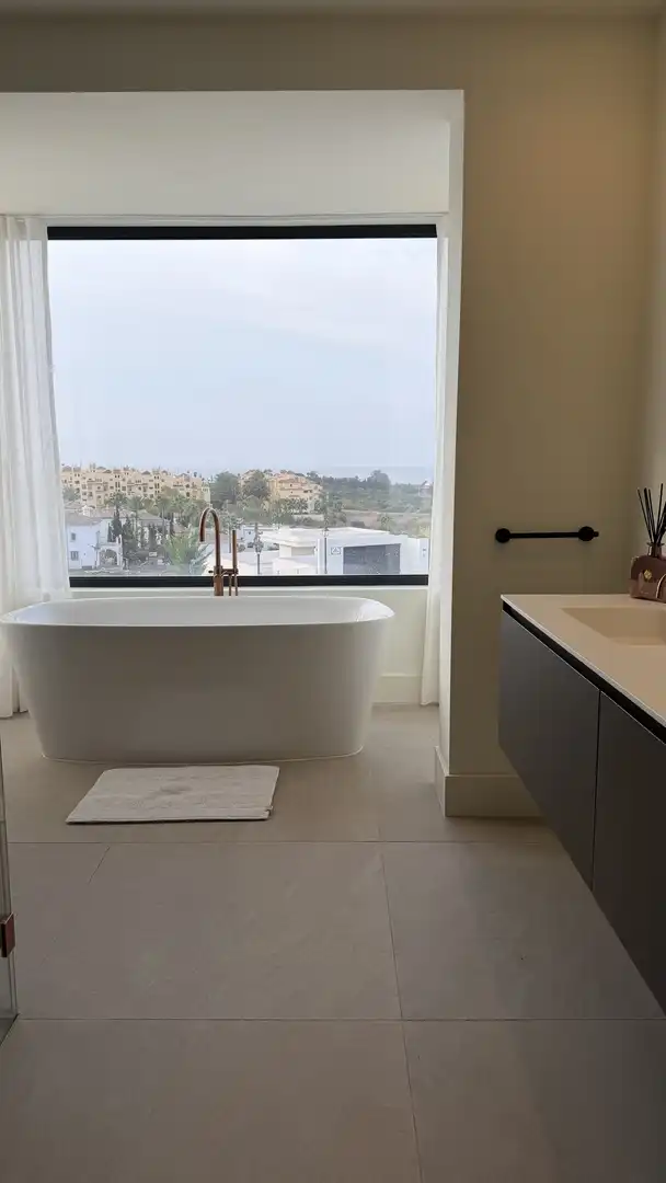 Casa amb terrassa de lloguer a Selwo, imagen 22
