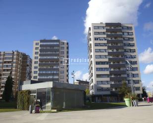 Vista exterior de Pis en venda en Valladolid Capital amb Terrassa