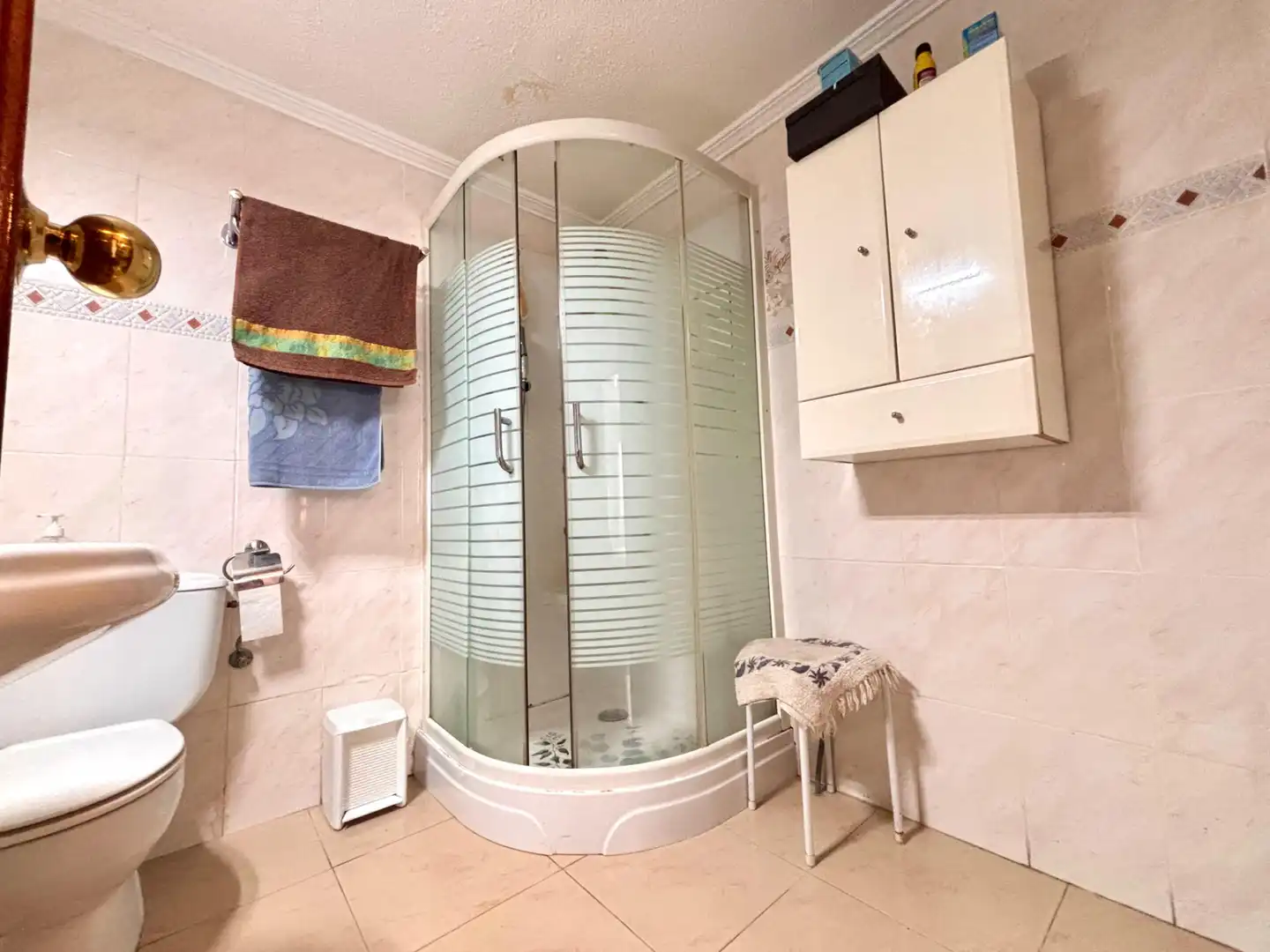 Baño de Piso en venta en Alicante / Alacant con Aire acondicionado, Amueblado y Lavadora