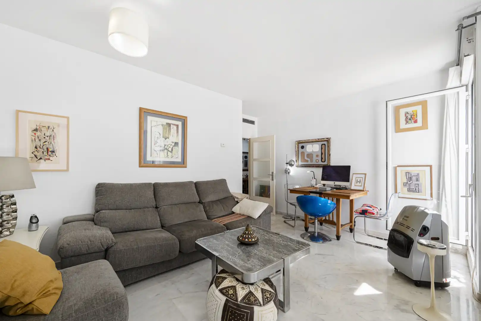 Living room of Attic for sale in Benalmádena  with Air Conditioner, Terrace and Swimming Pool