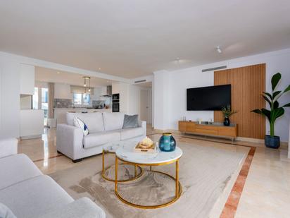 Living room of Apartment for sale in Estepona  with Air Conditioner, Terrace and Storage room