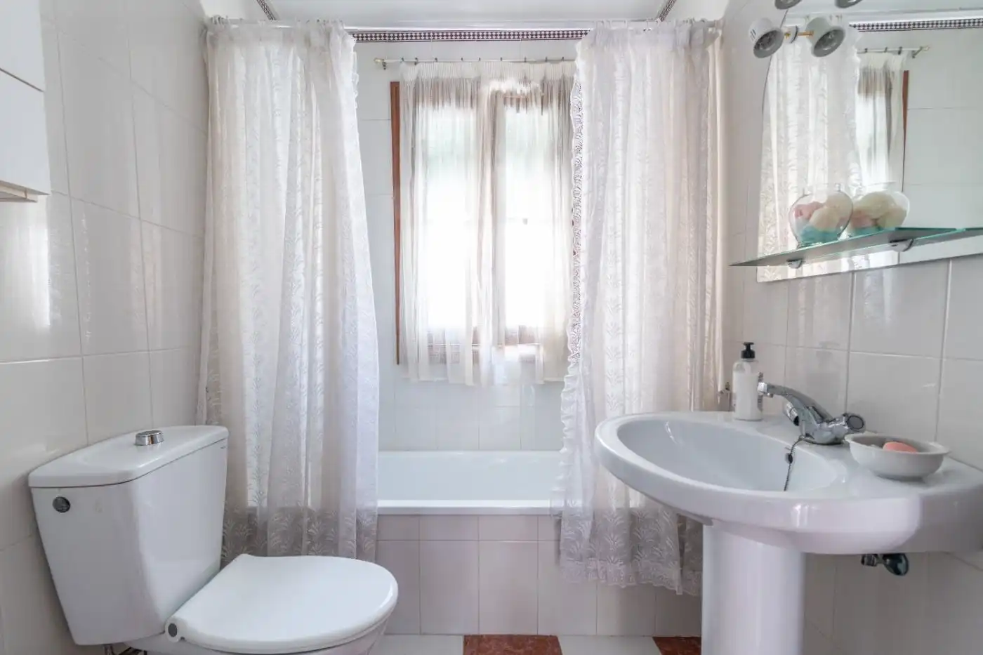 Bathroom of Houses for sale in Íllora