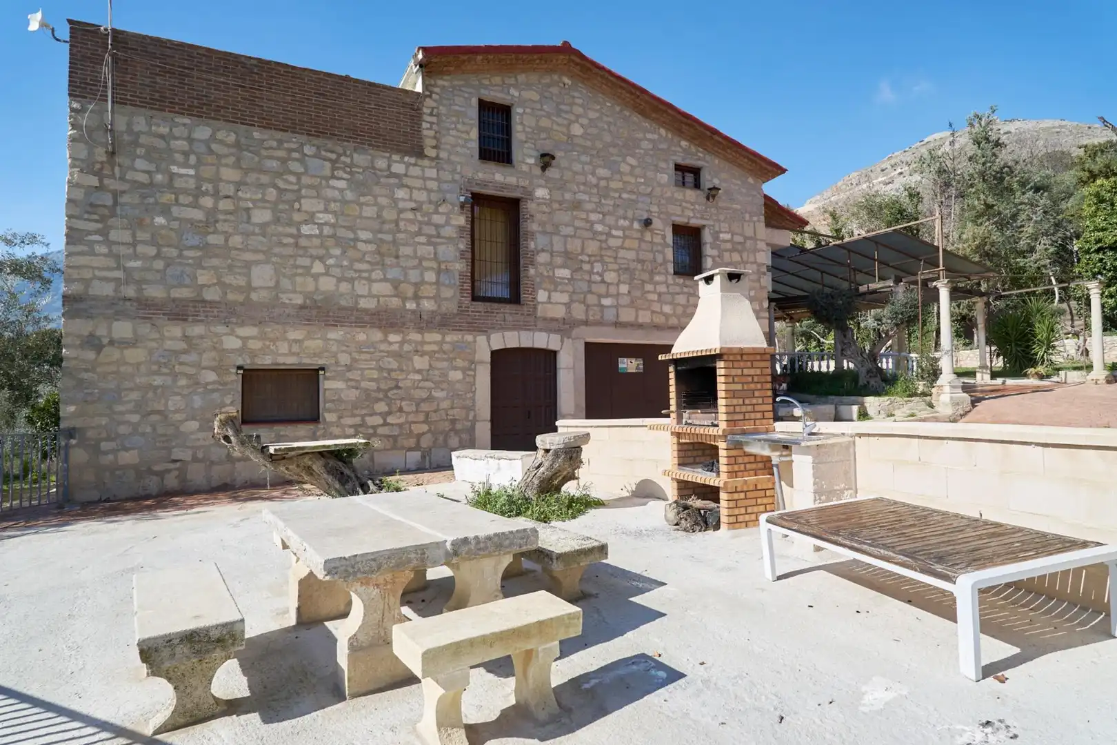 Finca rústica en venda en Jaén amb Aire condicionat, Calefacció i Jardí privat