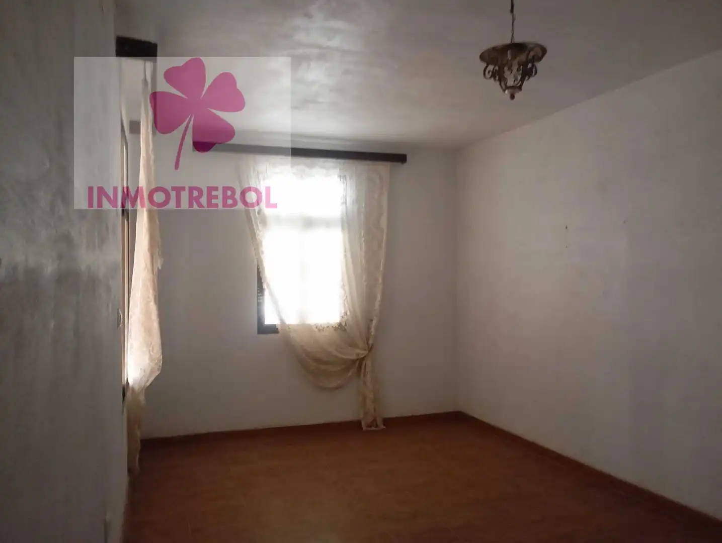 Dormitori de Casa o xalet en venda en Villanueva del Ariscal amb Traster i Balcó