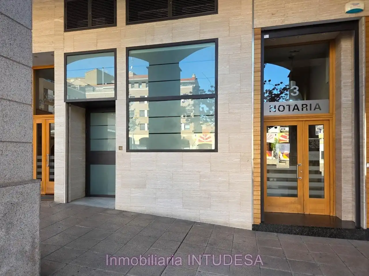 Außenansicht von Büro zur Miete in Tudela mit Klimaanlage und Möbliert