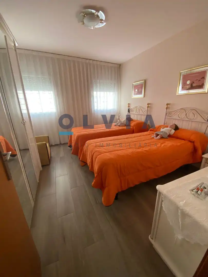 Ground floor with lift for sale in Poble, imagen 12