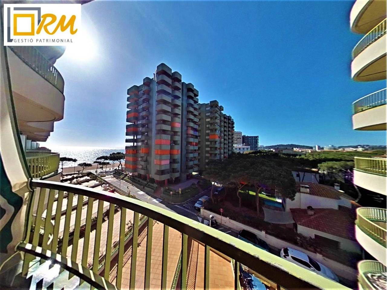 Vista exterior de Pis en venda en Castell-Platja d'Aro amb Calefacció, Terrassa i Balcó