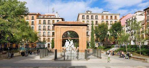 Piso en Venta en Universidad - Malasaña