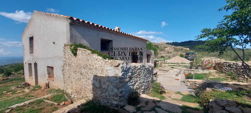 Finca rústica en venda en Albocàsser