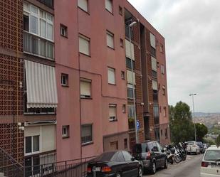 Exterior view of Flat for sale in Santa Coloma de Gramenet