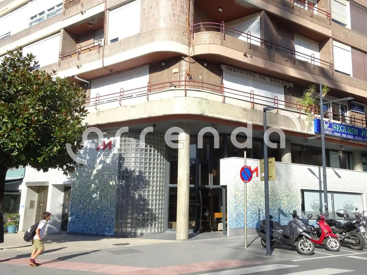 Local commercial à louer à Bulevar Luciano Demetrio Herrero